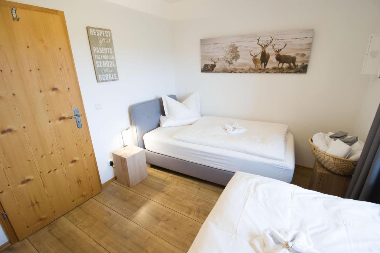 Heufeld Ferienwohnung Lorenz מראה חיצוני תמונה